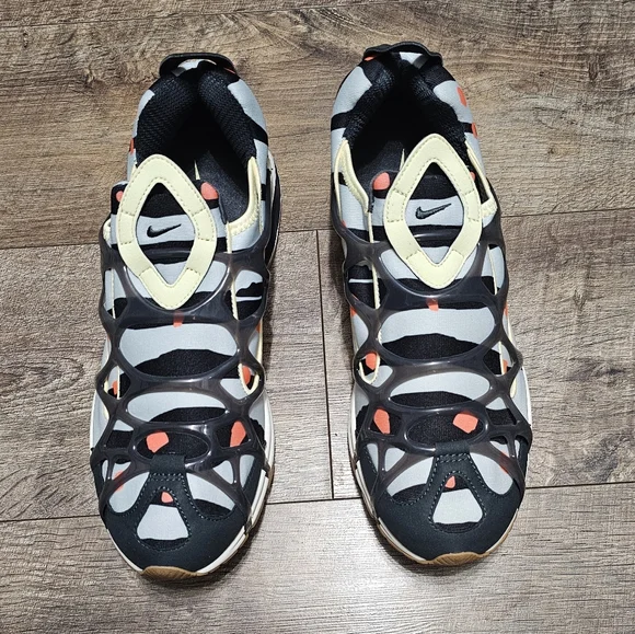 Nike kukin sneaker Men's Size 11